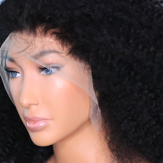 Close-up of SL Raw Soft Kinky Curly lace front wig showing uncut frontal lace and a natural-looking curly hairline