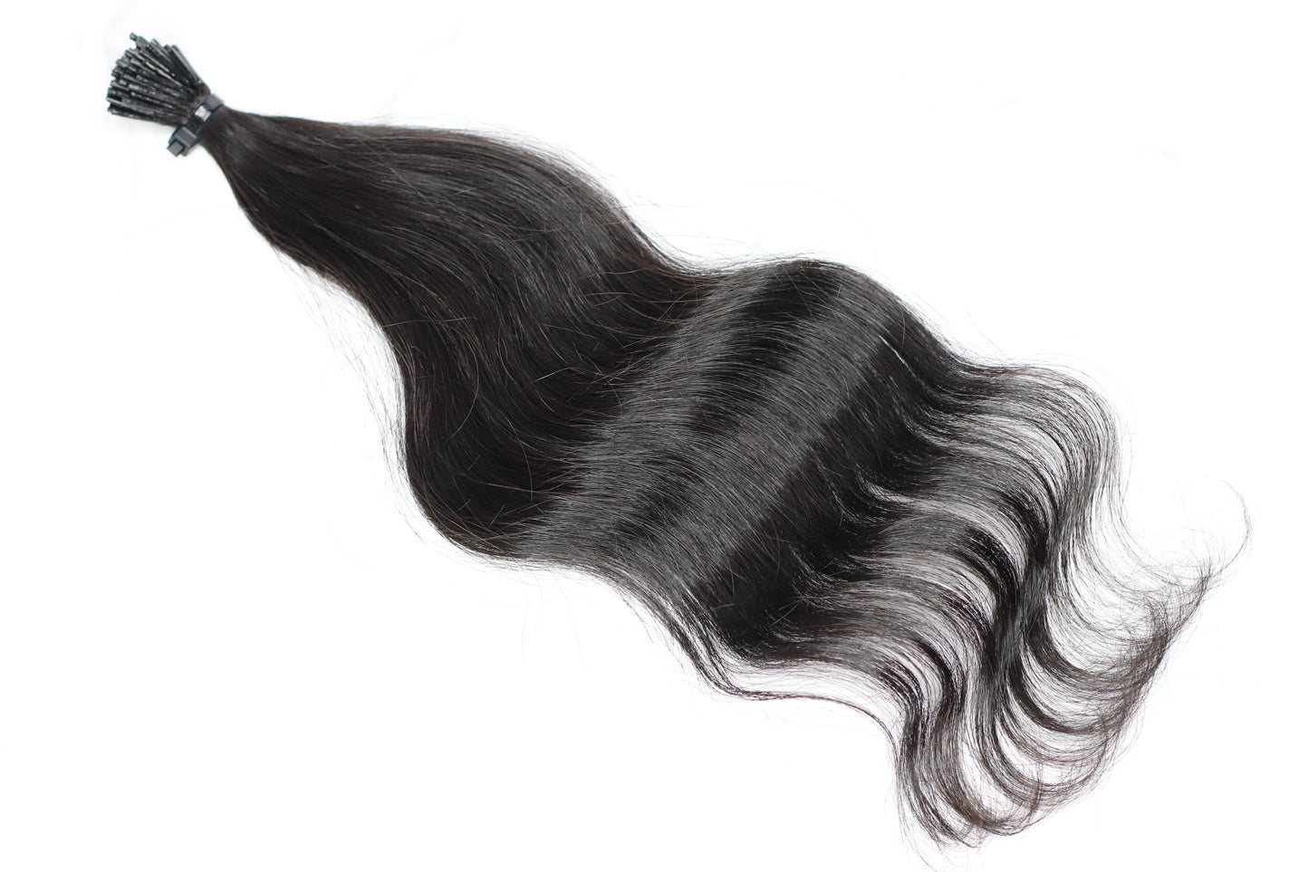 These beautiful Keratin Tip 50 pcs Raw Natura Wavy I-tip hair extensions is all you need for a seamless install