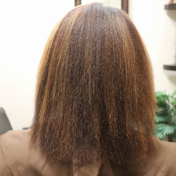 Avant la transformation avec les extensions capillaires I-Tips bouclées douces et crépues SL Raw
