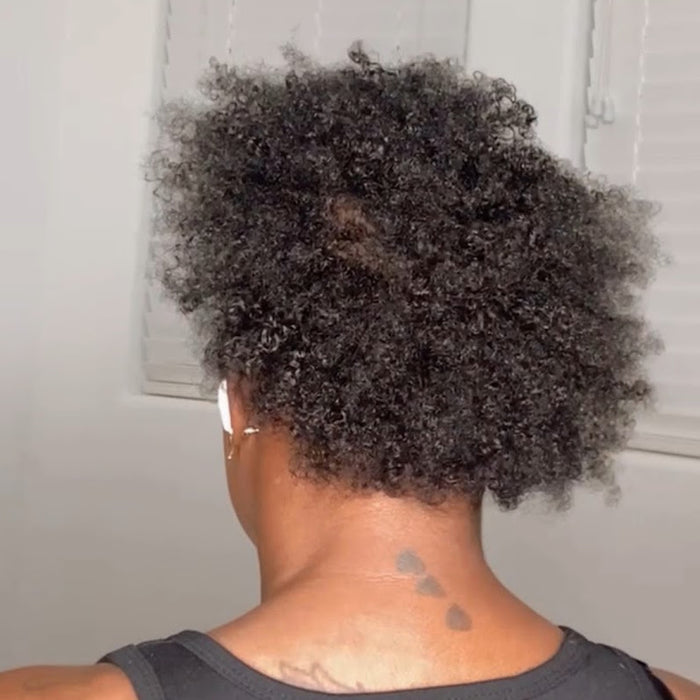 Avant la transformation des extensions de cheveux microlink bouclés texturés