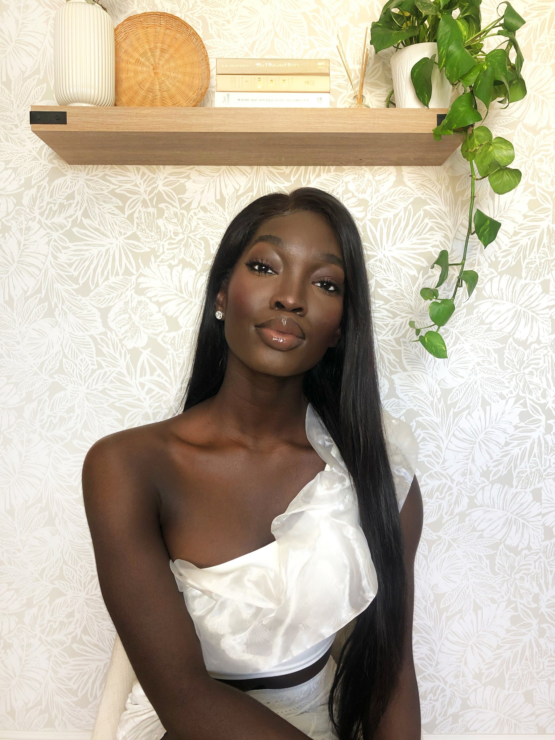 Imagen editorial de extensiones de cabello de lujo